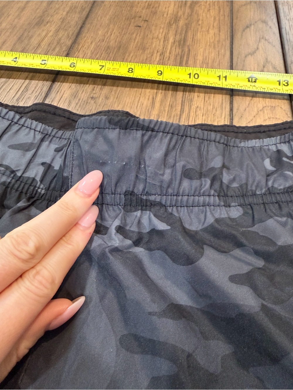 Athletic Works Women's Black & Gray Camo Running Shorts M - Picture 2 of 7